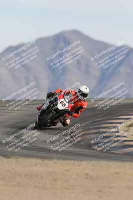 media/Nov-16-2025-Race Pace (Sun) [[8c5fa54630]]/Verified Riders/8-Turn 12 (120pm)/